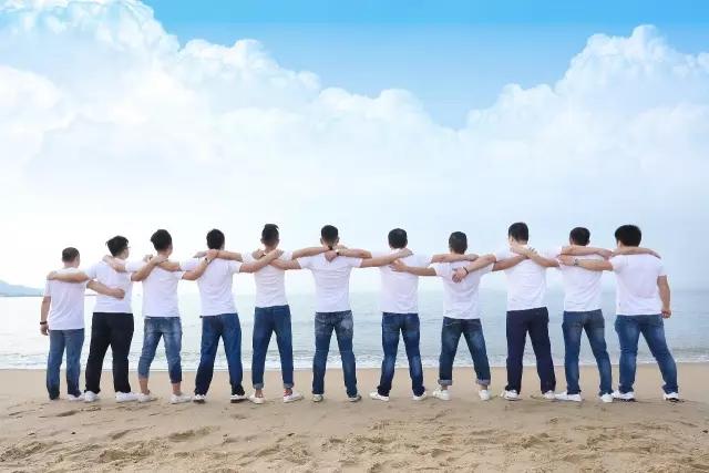 選擇企業定制文化衫什么選擇最合適，你不知道的知識?