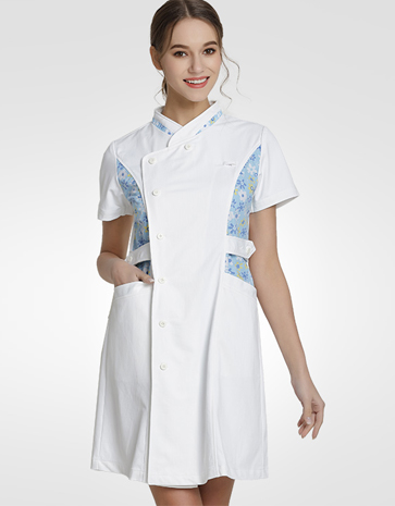 民營(yíng)醫(yī)院白大褂定做怎么找生產(chǎn)廠家？